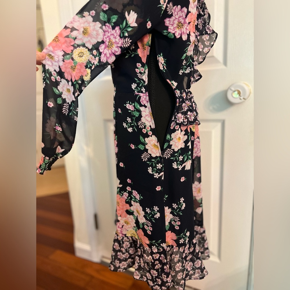 H&M Divided Size 12 Longsleeve Kneelength Dress With Open Back - Picture 4 of 9